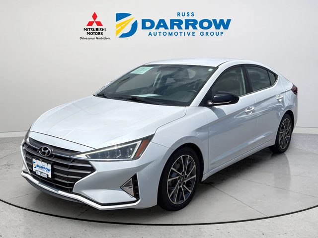 2020 Hyundai Elantra Limited FWD photo