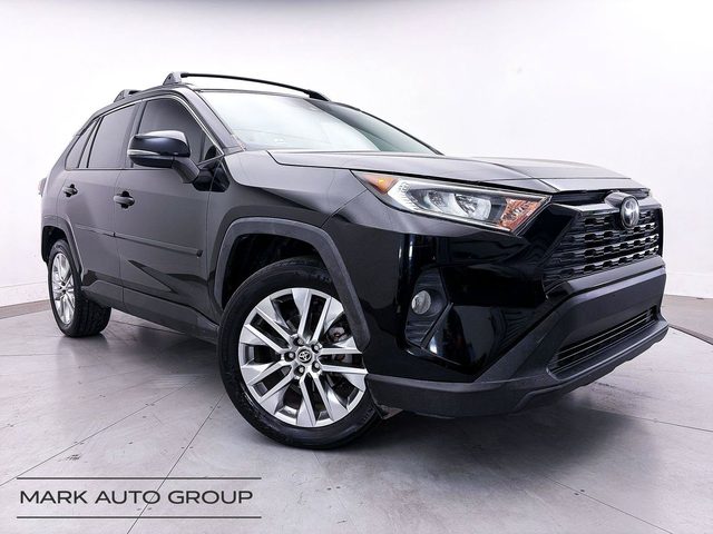 2019 Toyota RAV4 XLE Premium FWD photo