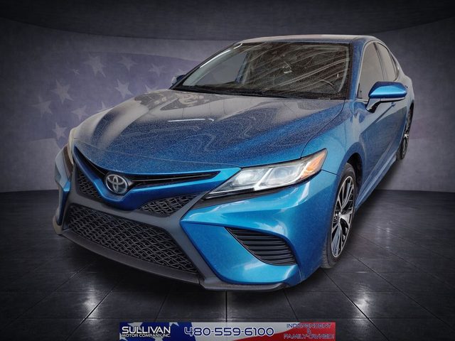 2019 Toyota Camry SE FWD photo