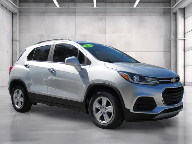 2020 Chevrolet Trax LT FWD photo
