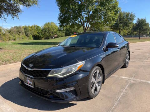 2019 Kia Optima S FWD photo