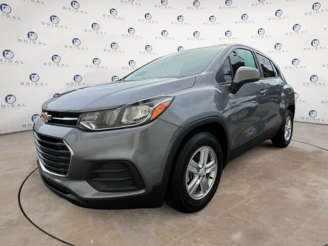 2020 Chevrolet Trax LS FWD photo