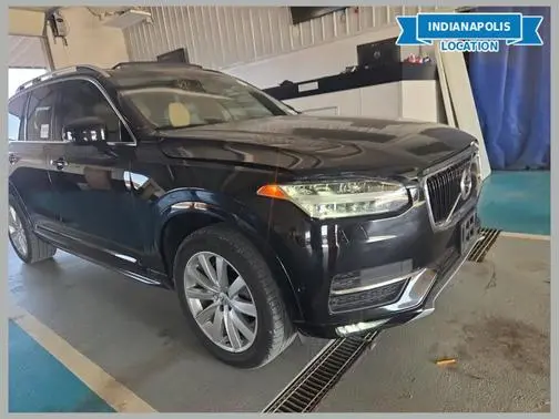 2019 Volvo XC90 Momentum AWD photo