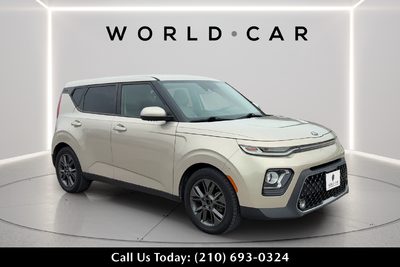 2020 Kia Soul EX FWD photo
