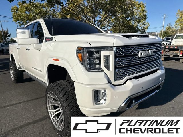 2020 GMC Sierra 2500HD Denali 4WD photo