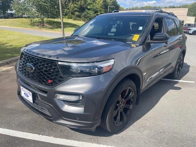 2020 Ford Explorer ST 4WD photo