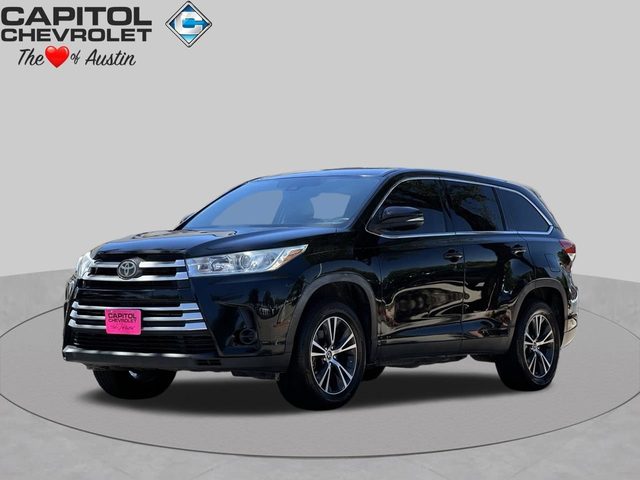 2019 Toyota Highlander LE FWD photo