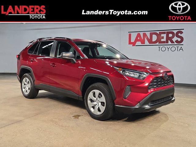 2019 Toyota RAV4 LE FWD photo