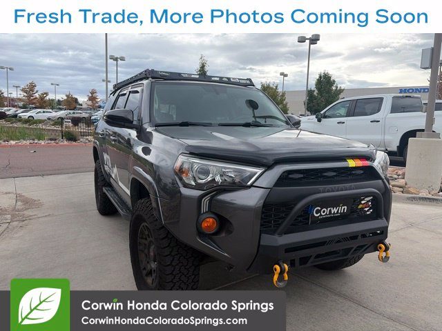 2019 Toyota 4Runner SR5 Premium 4WD photo