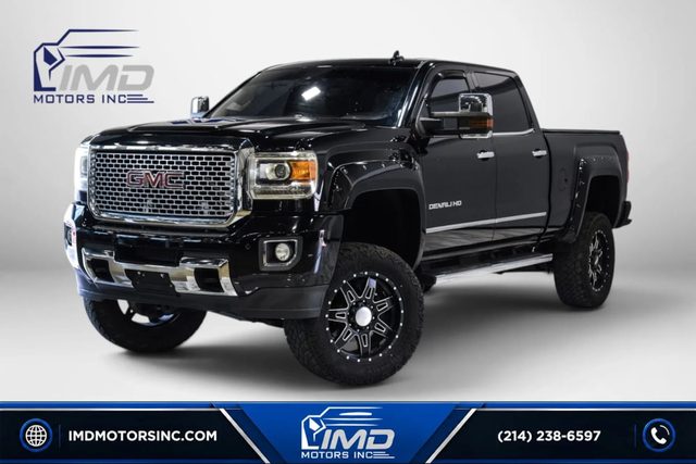 2015 GMC Sierra 2500HD Denali 4WD photo