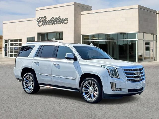 2020 Cadillac Escalade Luxury 4WD photo