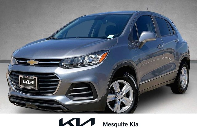 2020 Chevrolet Trax LS FWD photo