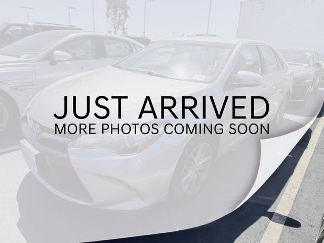2017 Toyota Camry SE FWD photo