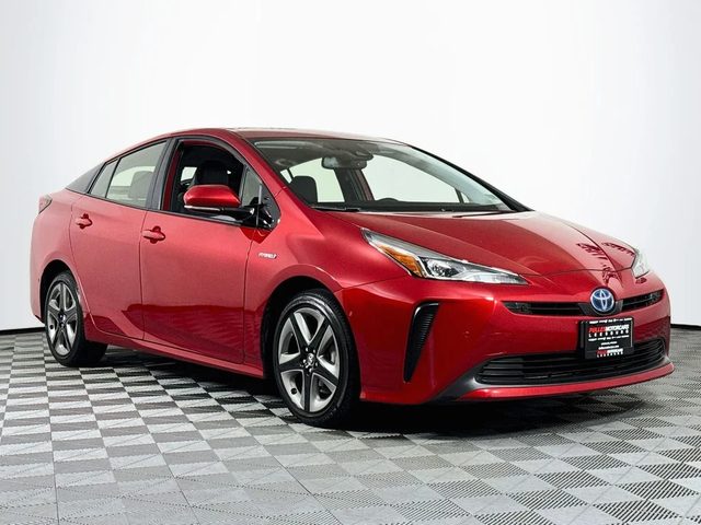 2020 Toyota Prius XLE FWD photo