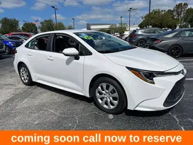 2020 Toyota Corolla LE FWD photo