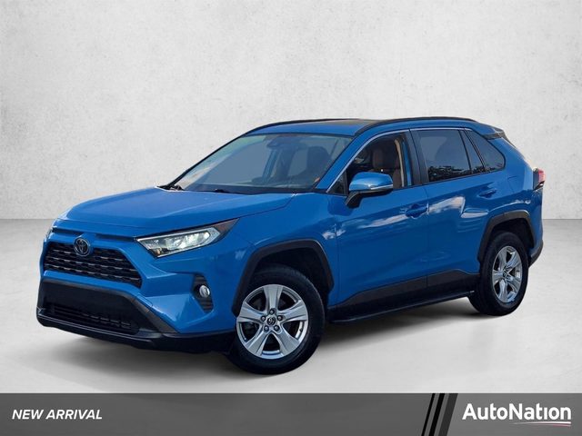 2019 Toyota RAV4 XLE FWD photo