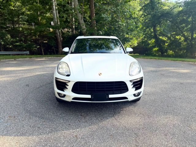 2017 Porsche Macan S AWD photo