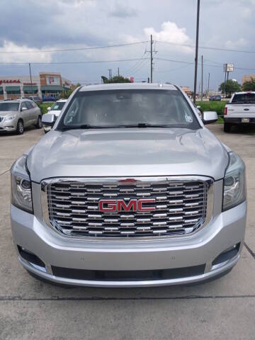 2018 GMC Yukon Denali RWD photo