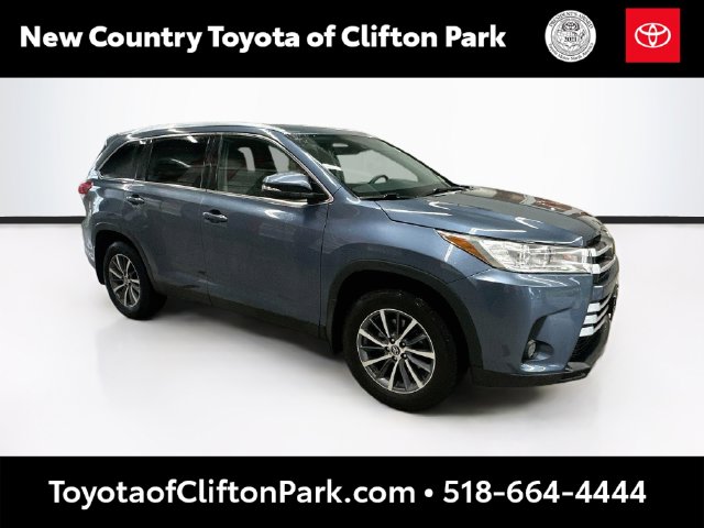 2019 Toyota Highlander XLE AWD photo