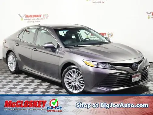 2020 Toyota Camry Hybrid XLE FWD photo