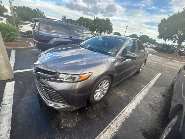 2020 Toyota Camry LE FWD photo