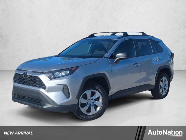 2019 Toyota RAV4 LE FWD photo