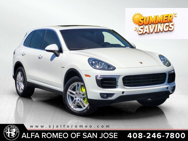 2016 Porsche Cayenne S E-Hybrid AWD photo