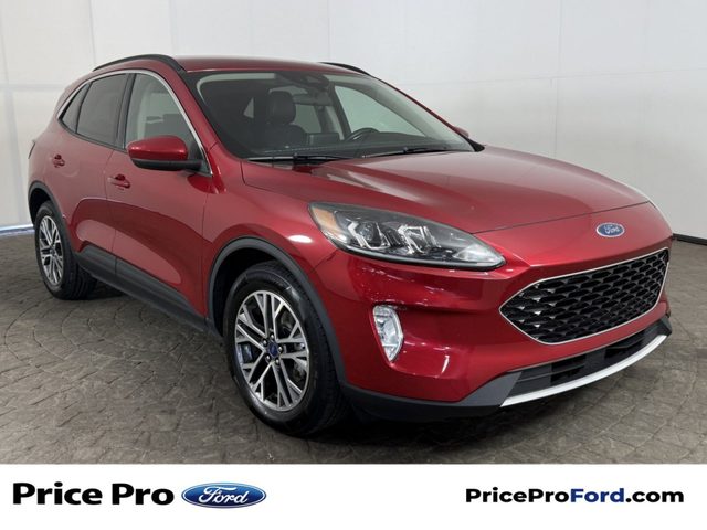 2020 Ford Escape SEL FWD photo