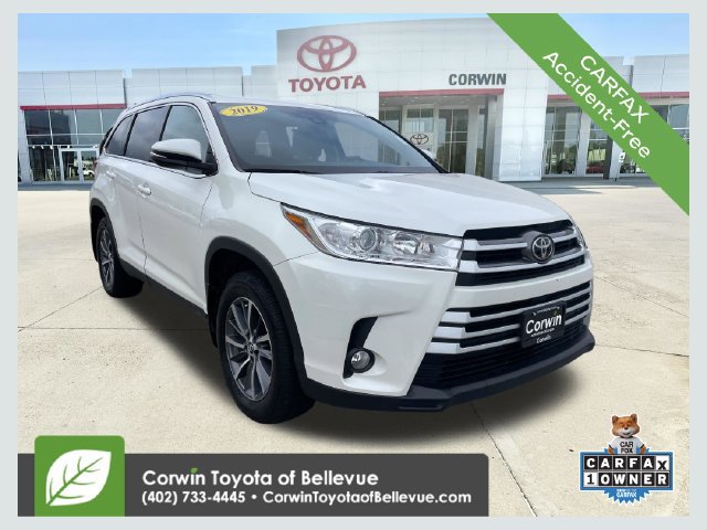 2019 Toyota Highlander XLE AWD photo