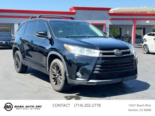 2017 Toyota Highlander XLE FWD photo
