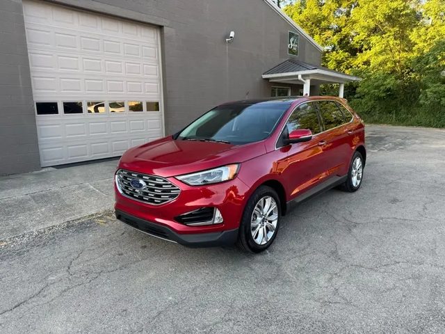2020 Ford Edge Titanium AWD photo