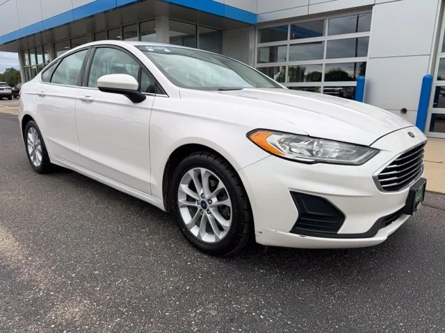 2020 Ford Fusion SE FWD photo