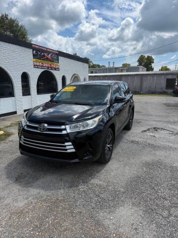 2019 Toyota Highlander LE FWD photo