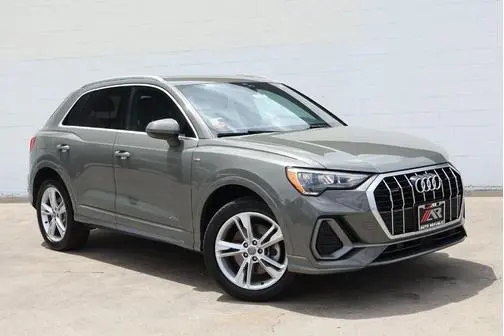 2020 Audi Q3 S line Premium AWD photo