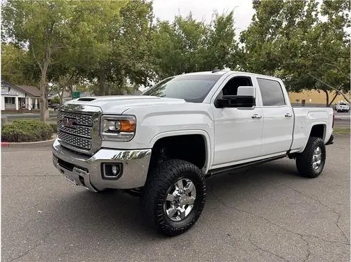 2019 GMC Sierra 2500HD SLT 4WD photo