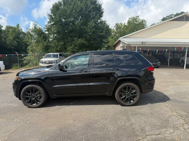 2020 Jeep Grand Cherokee Altitude 4WD photo