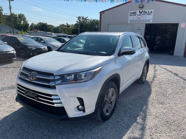 2019 Toyota Highlander Limited Platinum AWD photo