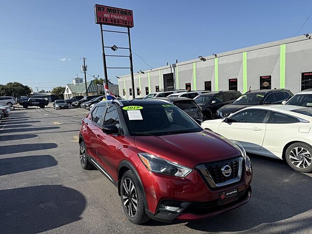 2019 Nissan Kicks SR FWD photo