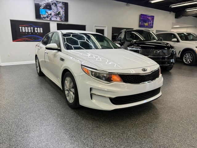 2017 Kia Optima LX FWD photo