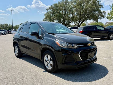 2020 Chevrolet Trax LS AWD photo