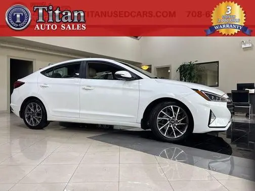 2020 Hyundai Elantra Limited FWD photo