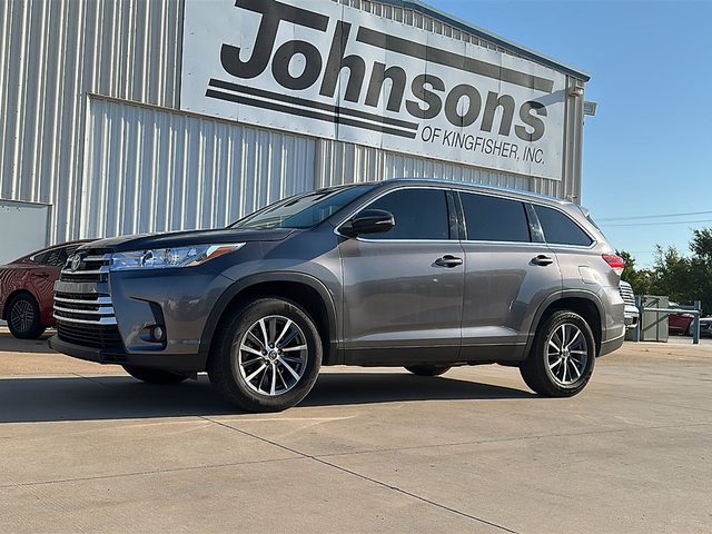 2019 Toyota Highlander XLE FWD photo