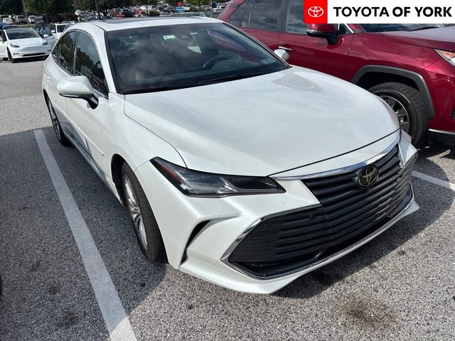 2020 Toyota Avalon Limited FWD photo