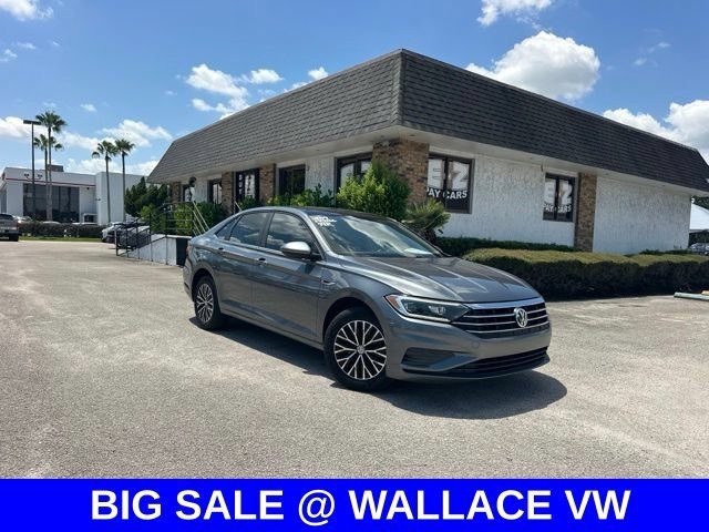 2019 Volkswagen Jetta SEL FWD photo