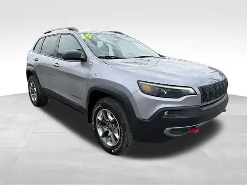2019 Jeep Cherokee Trailhawk 4WD photo