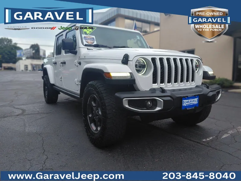 2020 Jeep Gladiator Overland 4WD photo