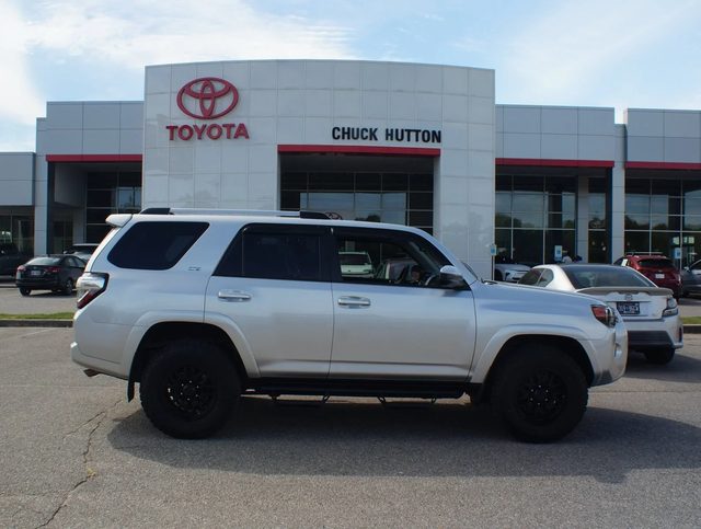 2020 Toyota 4Runner SR5 4WD photo