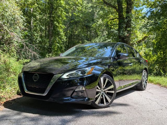 2020 Nissan Altima 2.5 Platinum AWD photo