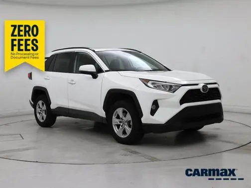 2019 Toyota RAV4 XLE FWD photo