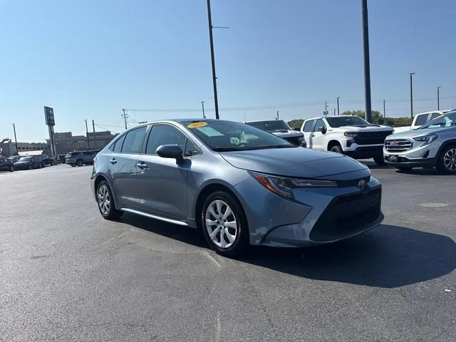 2020 Toyota Corolla LE FWD photo